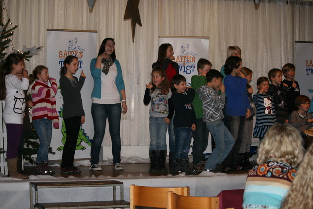 gal/2010/2010 Saitentwist Weihnachtsfeier Schwimmverein AEGIR 26.11/2010 Saitentwist Weihnachtsfeier Schwimmver Aegir 26.11. 041.jpg